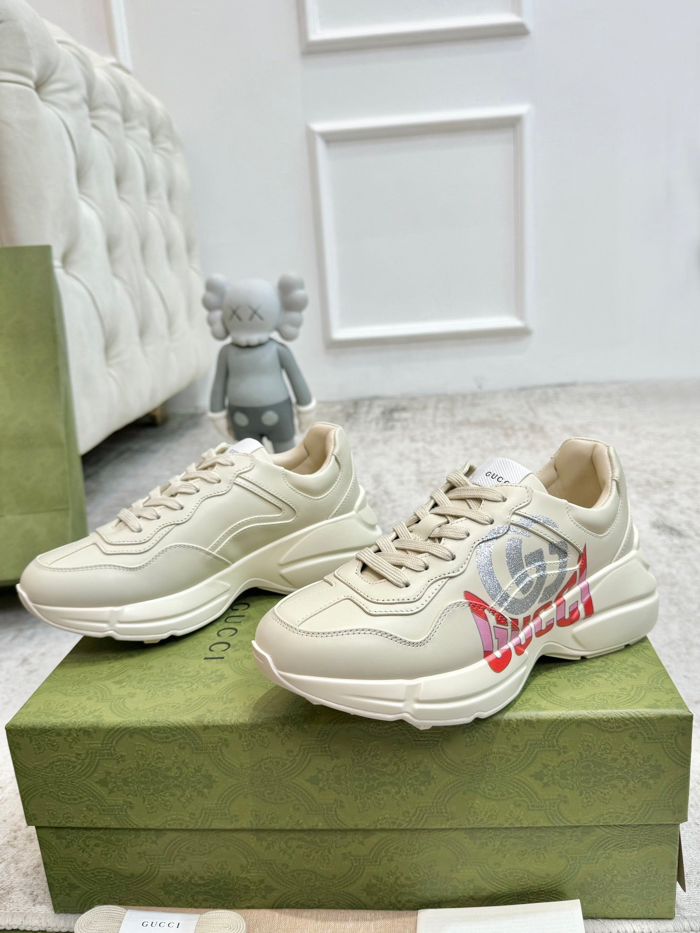 GG RHYTON TRAINER WHITE LAMBSKIN WITH H LETTER - 35