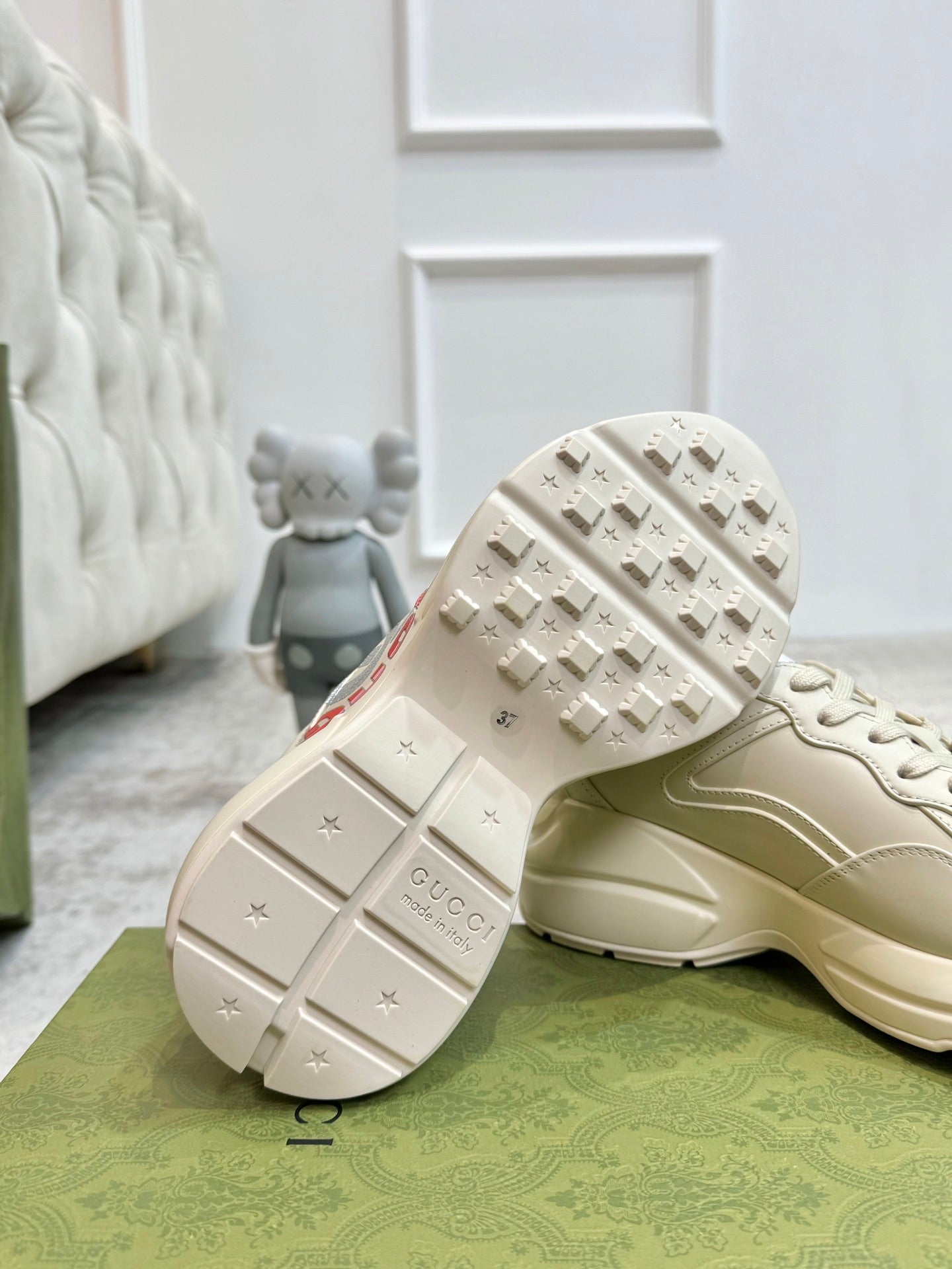 GG RHYTON TRAINER WHITE LAMBSKIN WITH H LETTER - 35