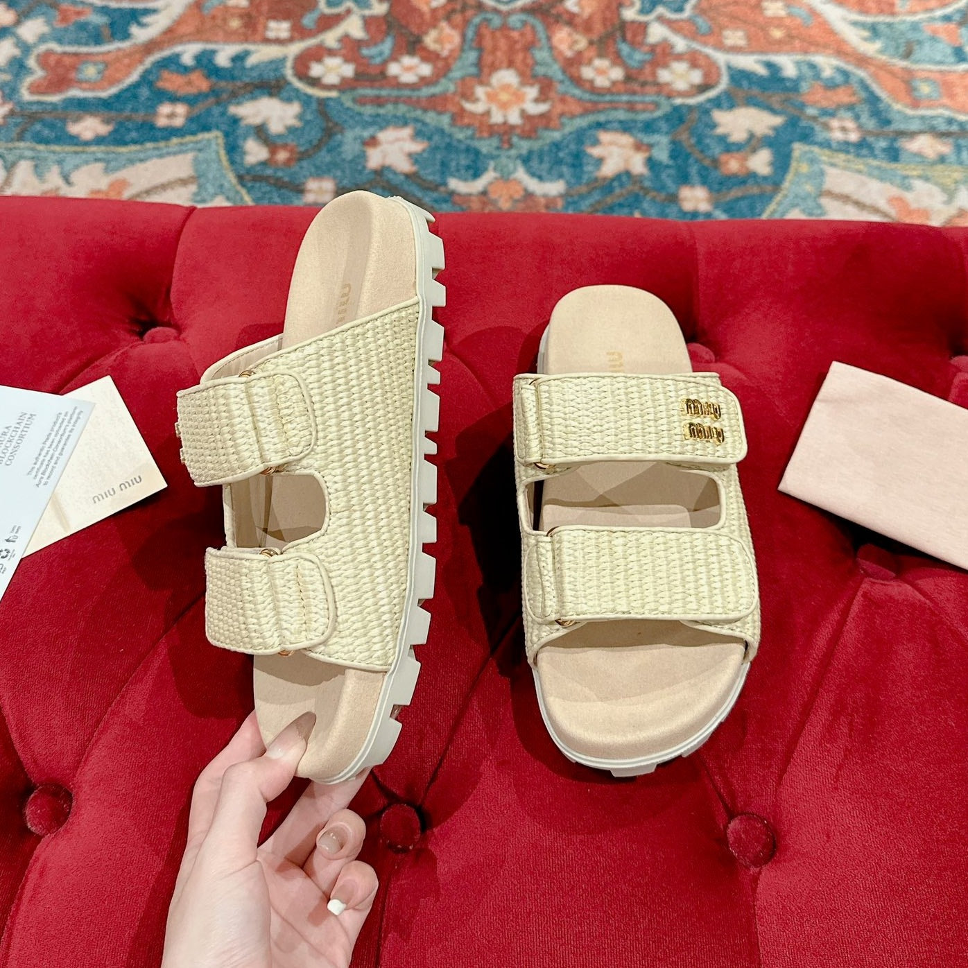 Women's Sandals Bright Cream Sheepskin With Straps - 35