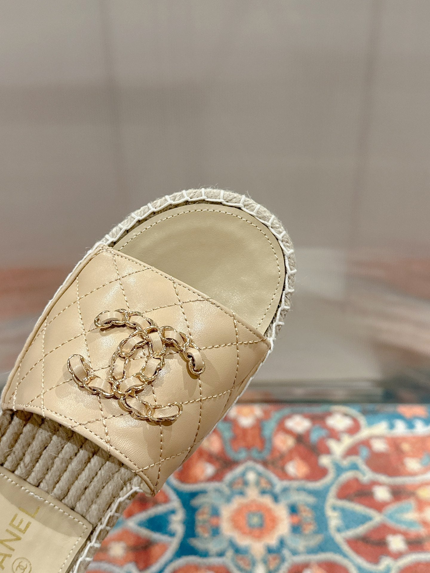 FLAT SLIPPERS IN BEIGE CREAM LAMBSKIN AND WOVEN WITH LOGO - 35