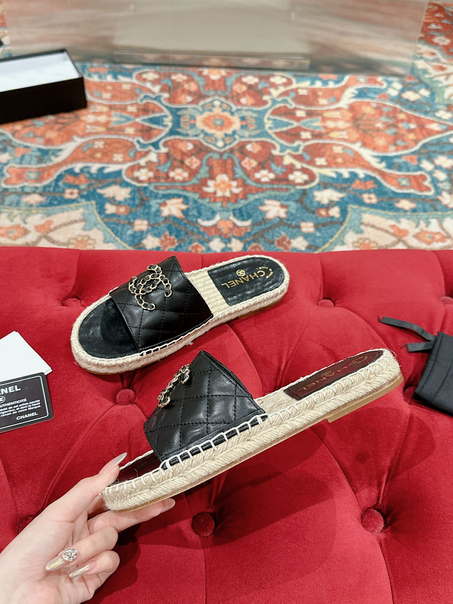 FLAT SLIPPERS IN BLACK LAMBSKIN AND WOVEN WITH LOGO - 35