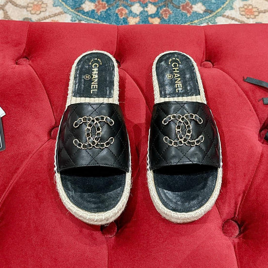 FLAT SLIPPERS IN BLACK LAMBSKIN AND WOVEN WITH LOGO - 35