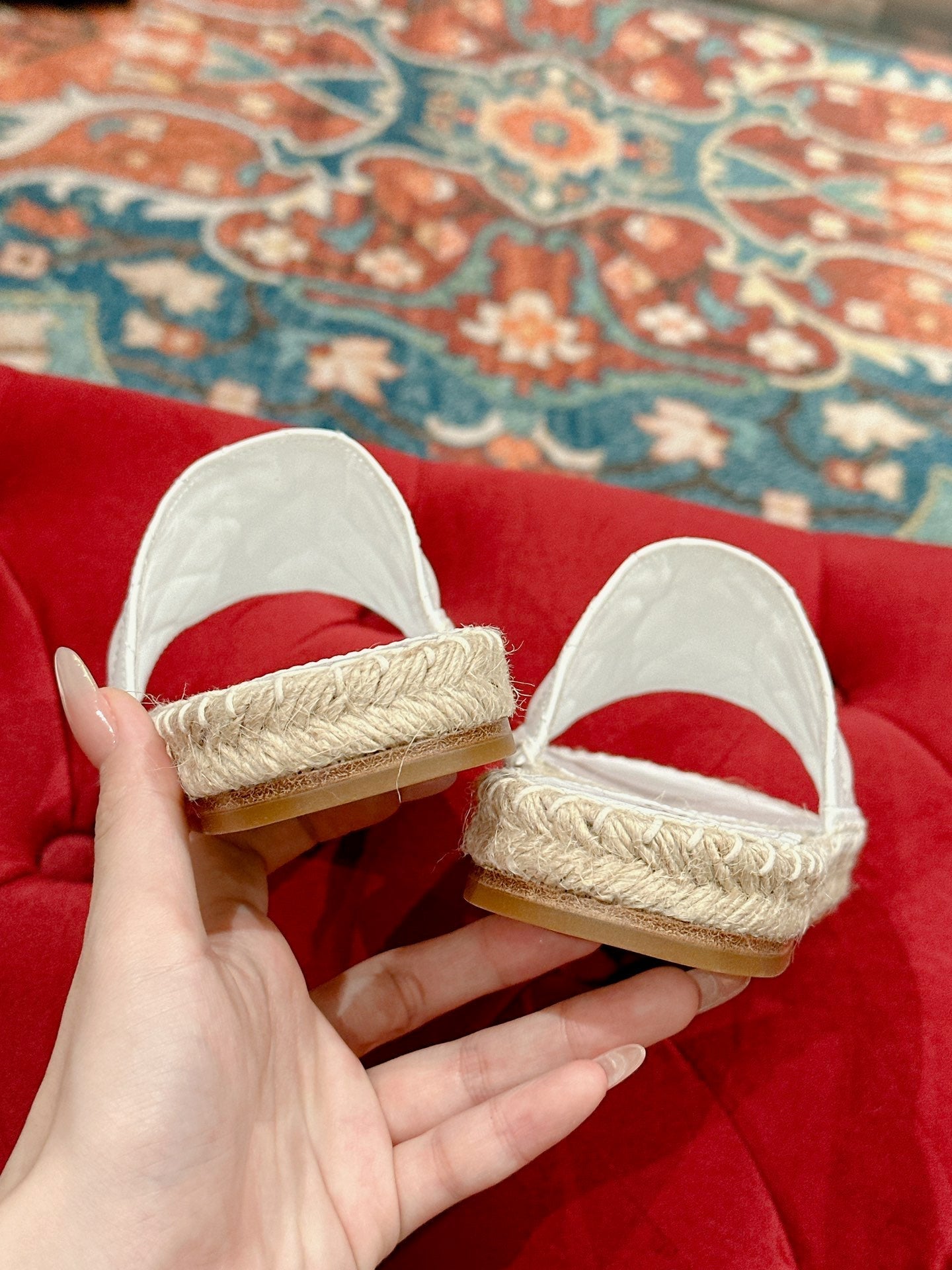 FLAT SLIPPERS IN WHITE LAMBSKIN AND WOVEN WITH LOGO - 35