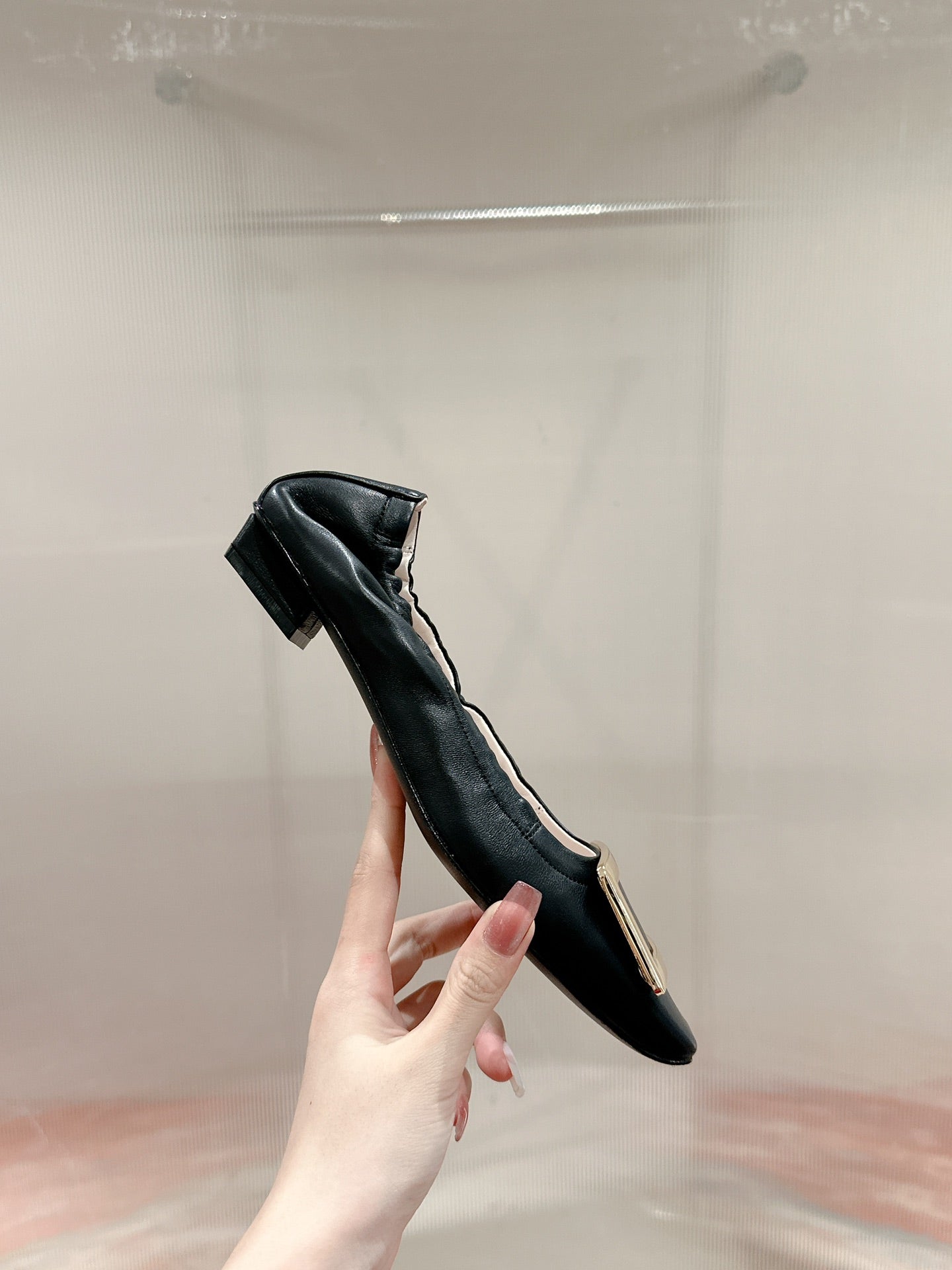 BELLE VIVIER BALLERINAS IN BLACK SHINY LAMBSKIN GOLD PATENT SQUARE BUCKLE - 35
