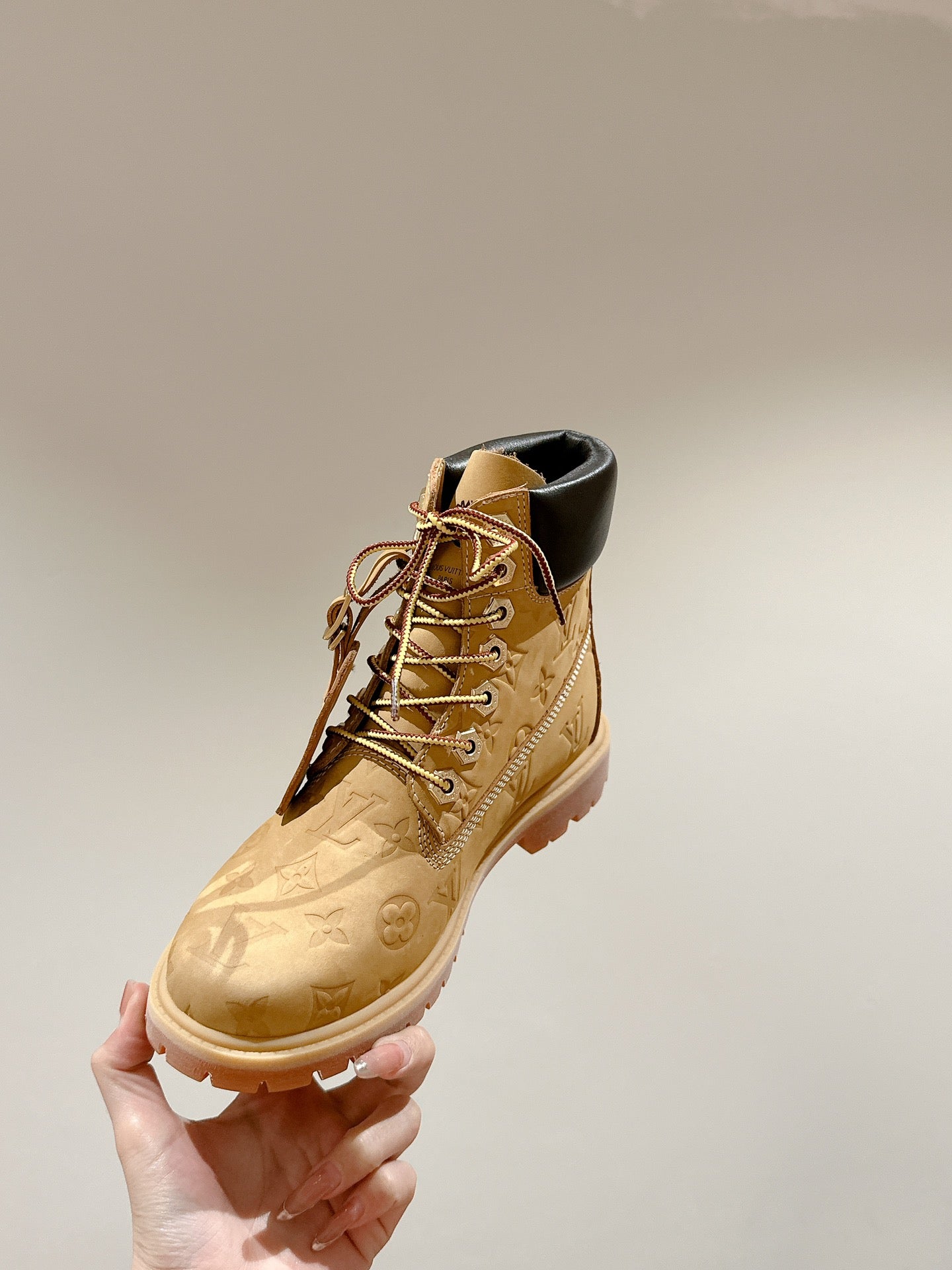 LV X TIMBERLAND ANKLE BOOT IN TORTILLA BROWN MONOGRAM SUEDE - 35
