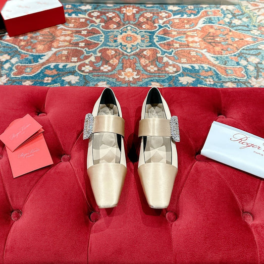 MARY JANES IN GOLD SATIN WITH CRYSTAL SQUARE BUCKLE - 35