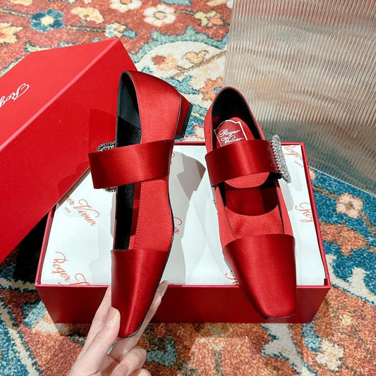 MARY JANES IN RED SATIN WITH CRYSTAL SQUARE BUCKLE - 35