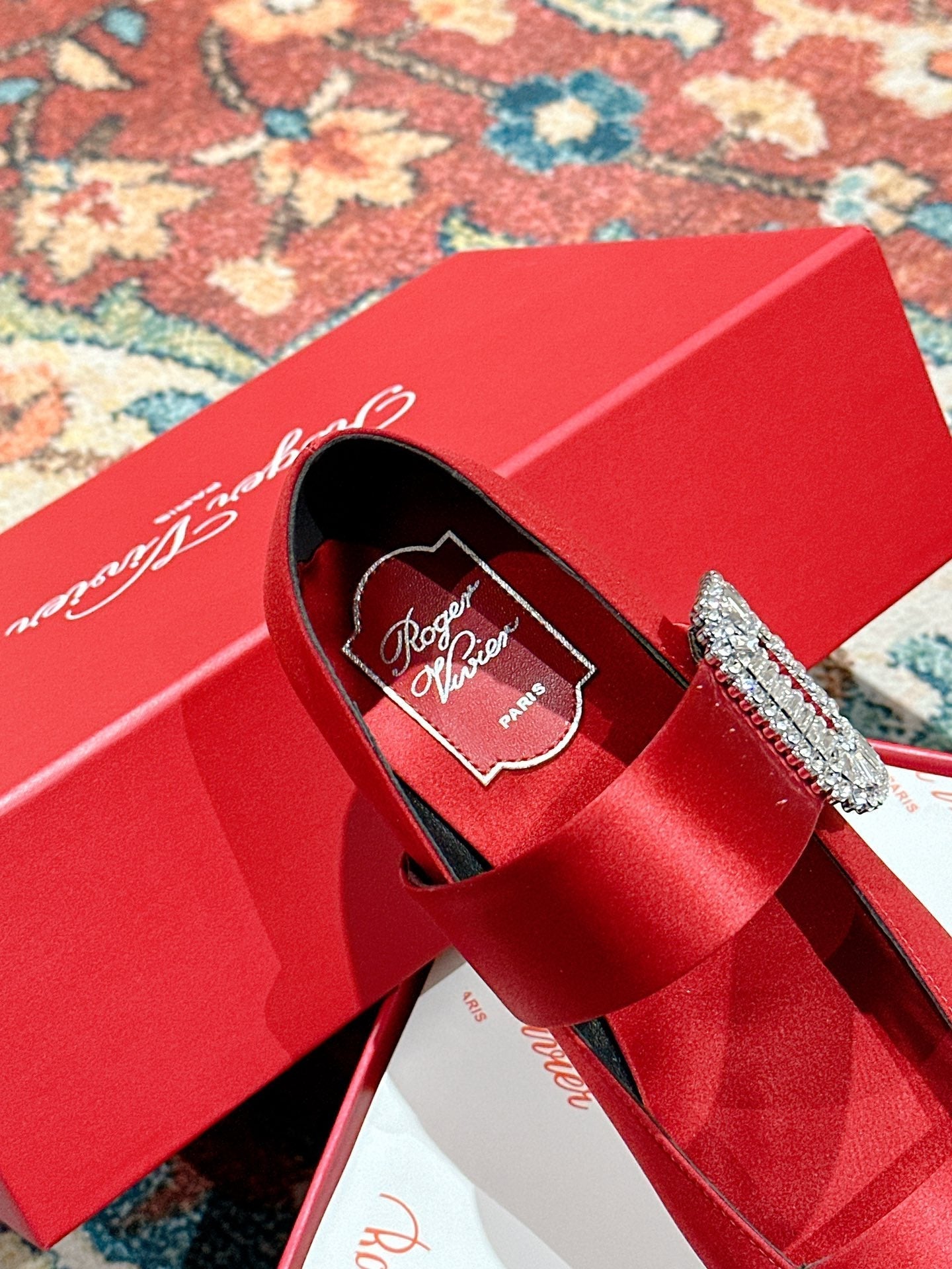 MARY JANES IN RED SATIN WITH CRYSTAL SQUARE BUCKLE - 35