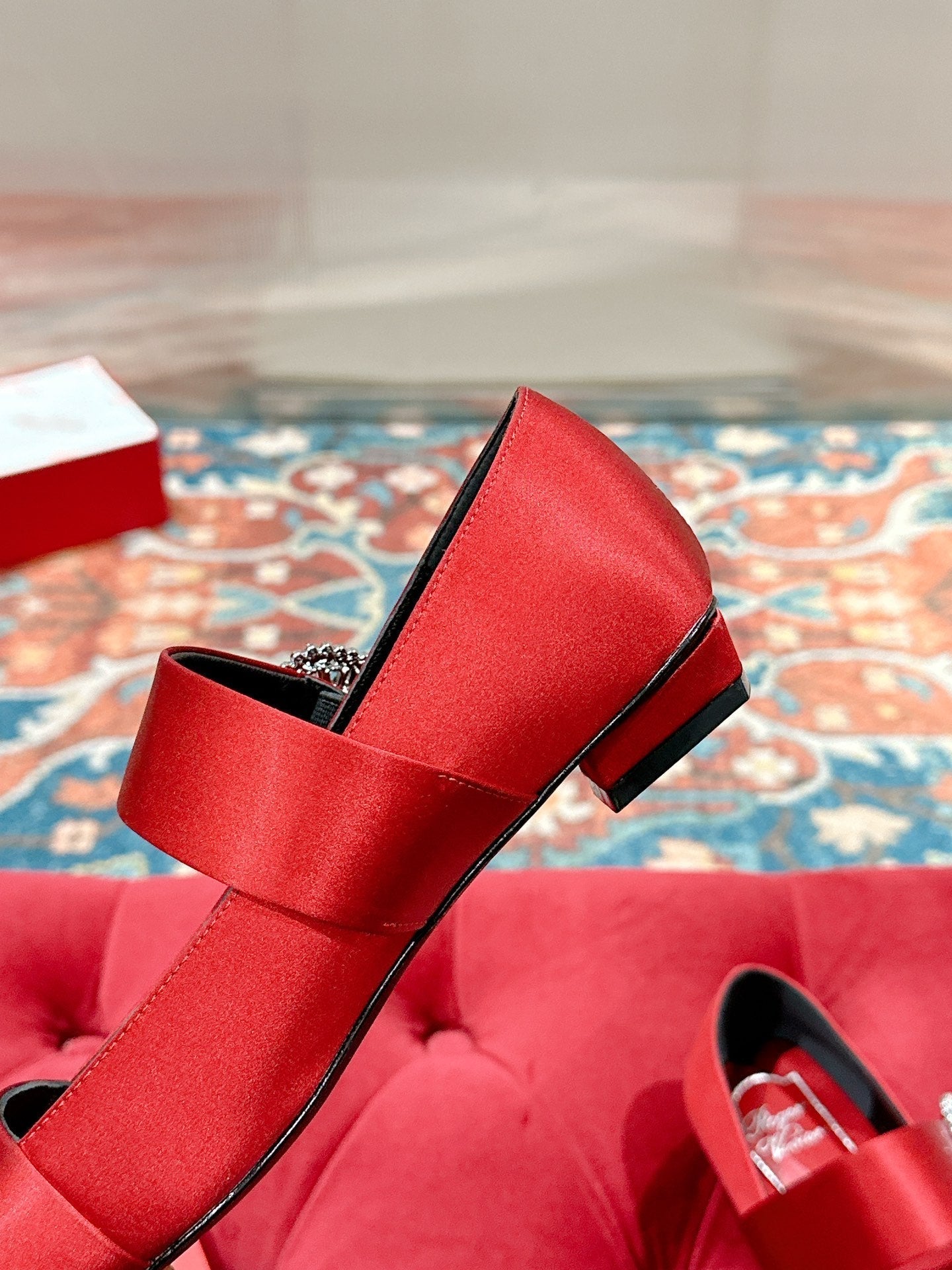 MARY JANES IN RED SATIN WITH CRYSTAL SQUARE BUCKLE - 35