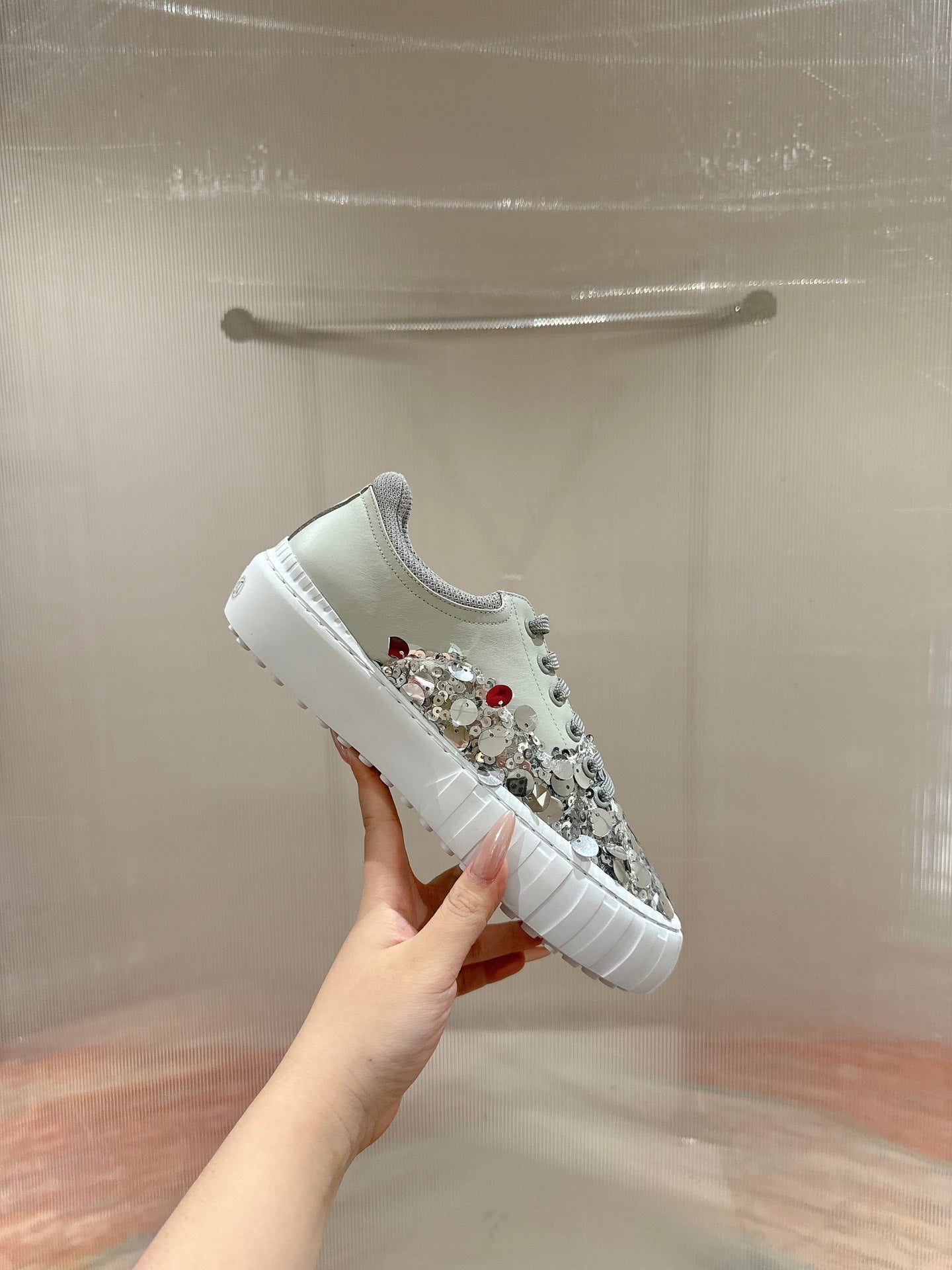 RUNWAY SEQUIN CASUAL SHOES IN PEARL GRAY CALFSKIN - 35