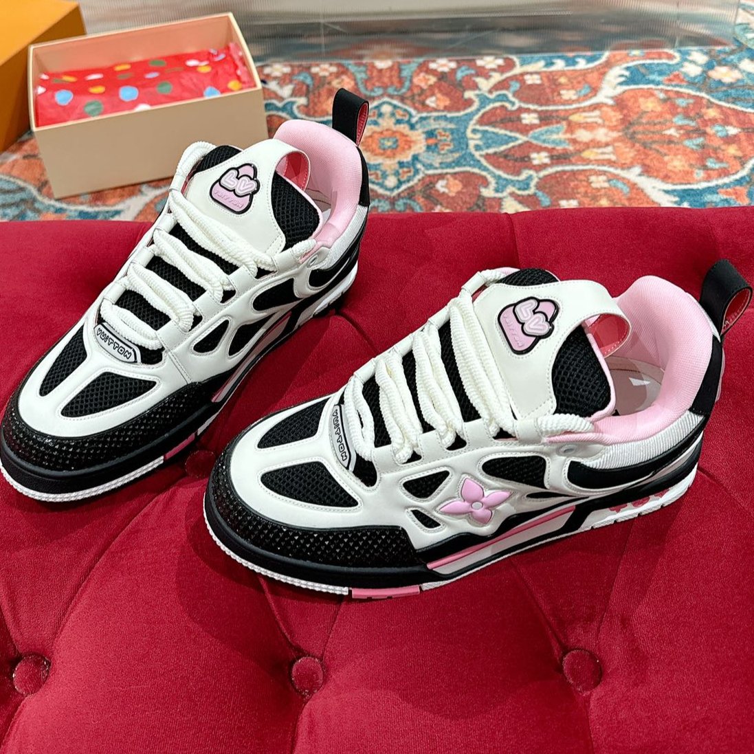LV SKATE SNEAKER IN WHITE MIX BLACK AND LIGHT PINK CALFSKIN - 35