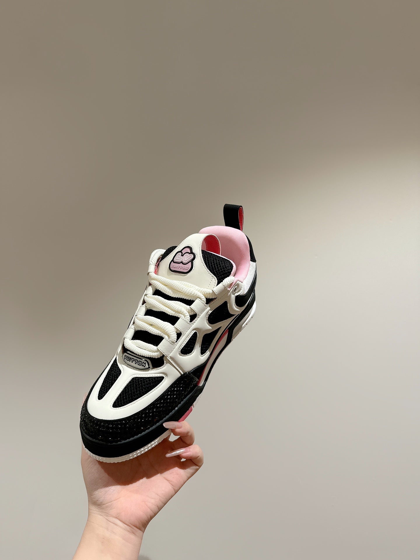 LV SKATE SNEAKER IN WHITE MIX BLACK AND LIGHT PINK CALFSKIN - 35