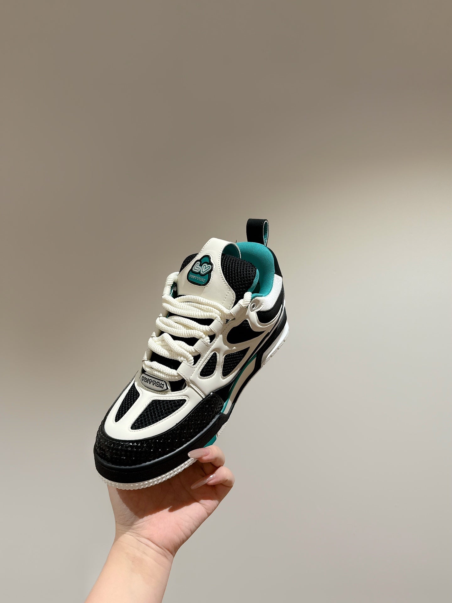 LV SKATE SNEAKER IN WHITE MIX BLACK AND PERSIAN GREEN CALFSKIN - 35