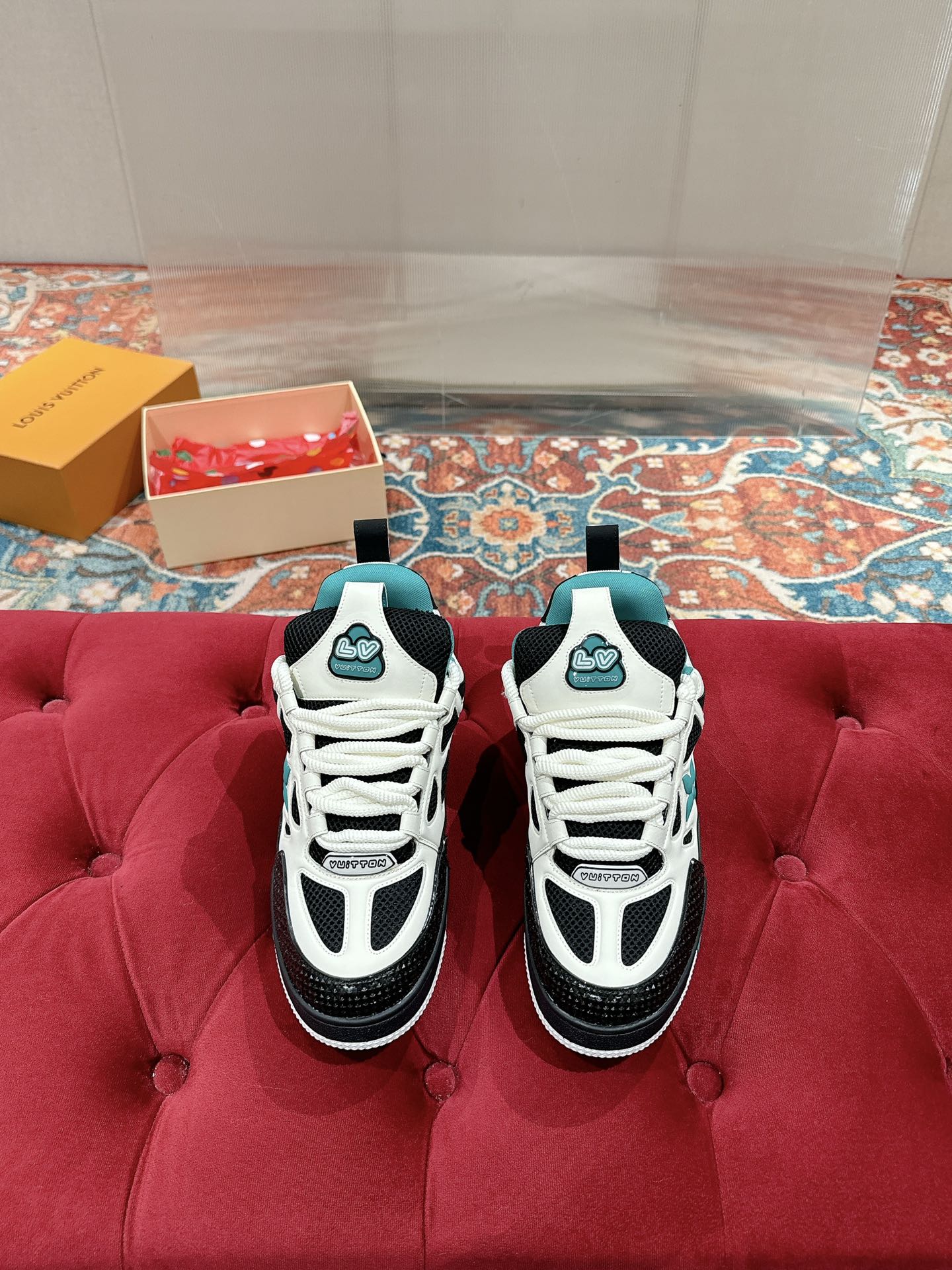 LV SKATE SNEAKER IN WHITE MIX BLACK AND PERSIAN GREEN CALFSKIN - 35
