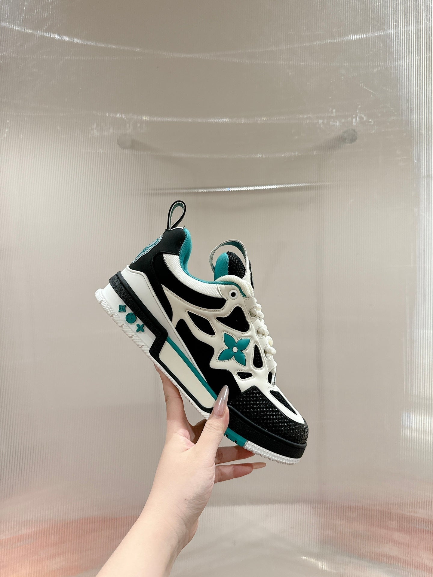 LV SKATE SNEAKER IN WHITE MIX BLACK AND PERSIAN GREEN CALFSKIN - 35