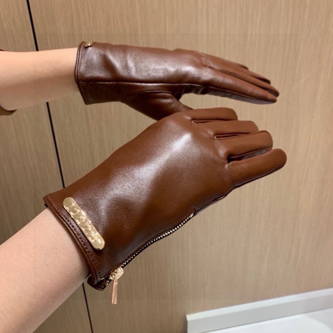 TOUCHSCREEN GLOVES WITH SIDE ZIPPER IN CARAMEL BROWN LAMBSKIN 456310 - M