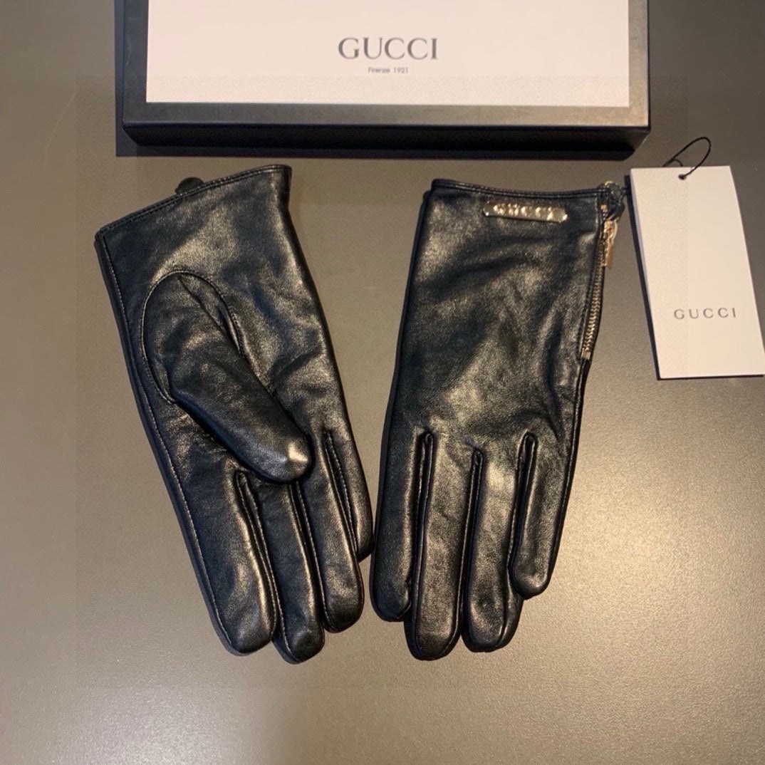 TOUCHSCREEN GLOVES WITH SIDE ZIPPER IN BLACK LAMBSKIN 456311 - M