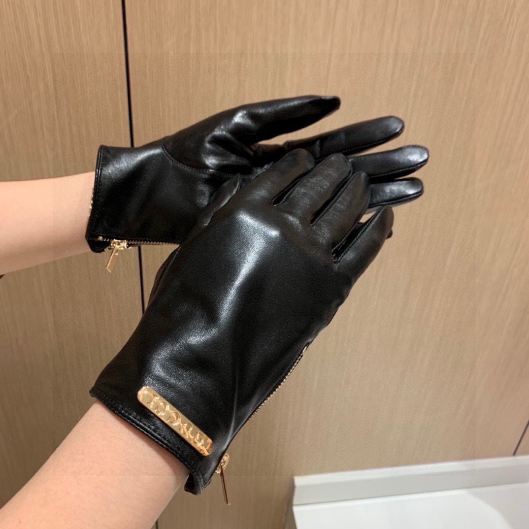 TOUCHSCREEN GLOVES WITH SIDE ZIPPER IN BLACK LAMBSKIN 456311 - M