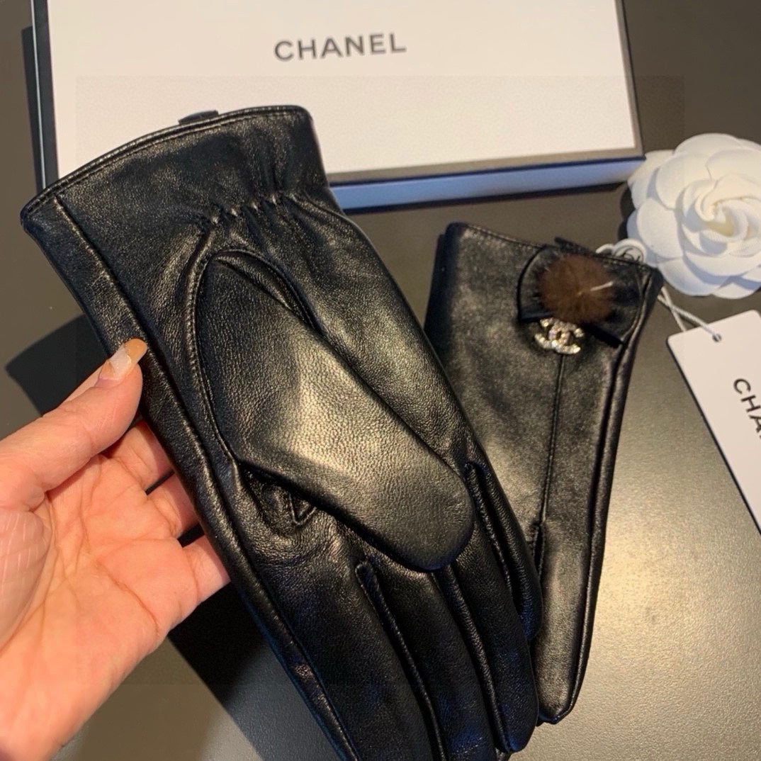GLOVES IN BLACK LAMBSKIN 456328 - M