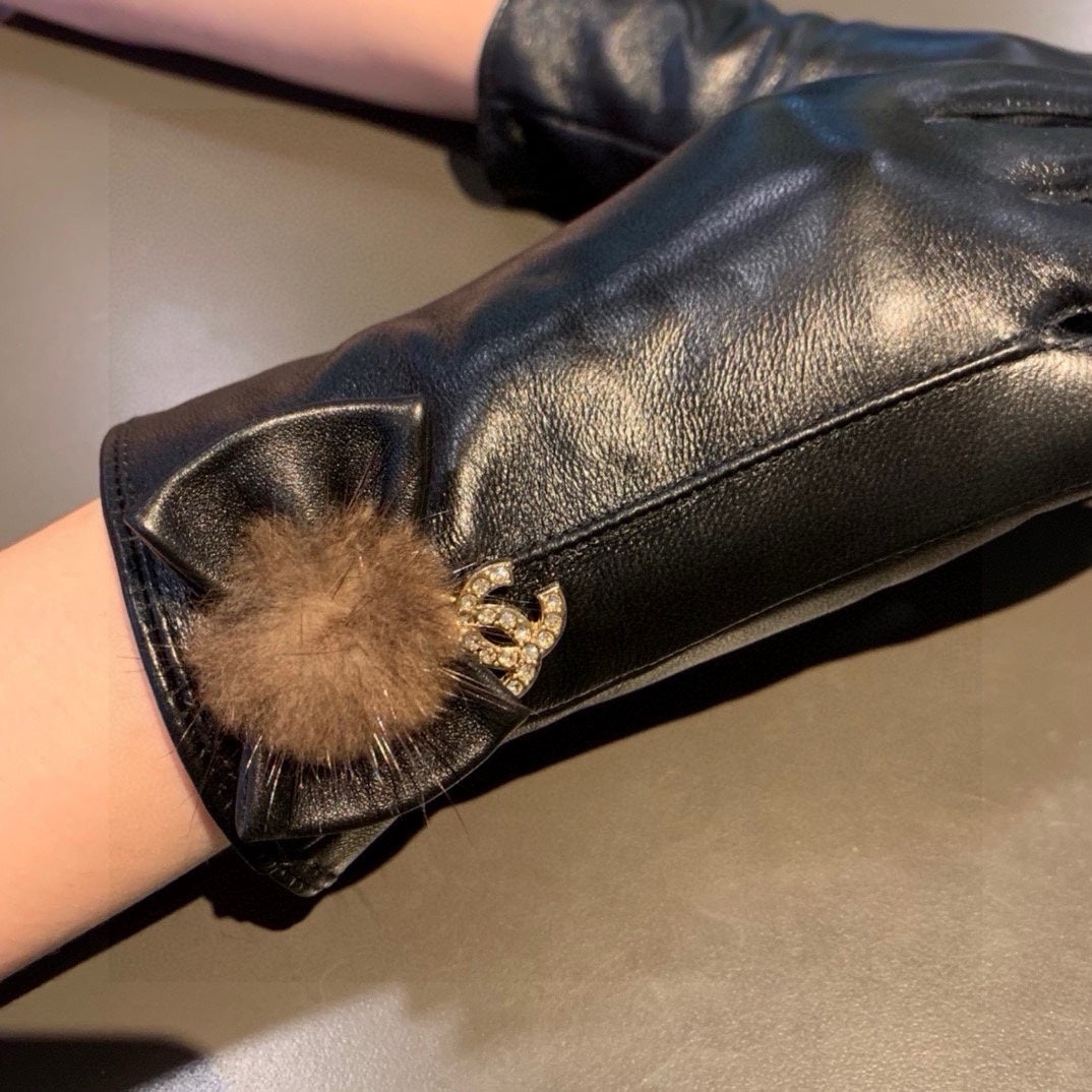 GLOVES IN BLACK LAMBSKIN 456328 - M