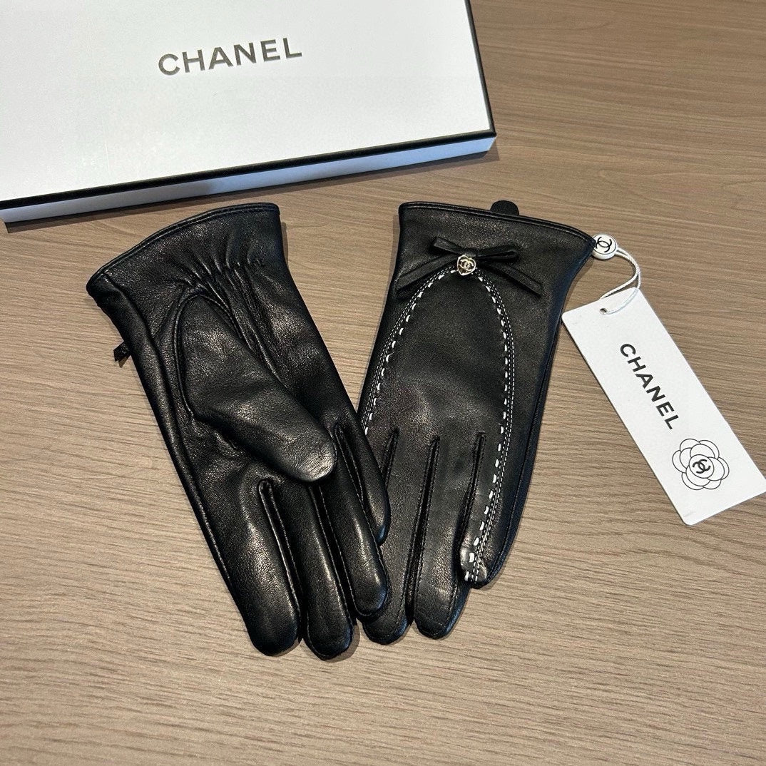 GLOVES IN BLACK LAMBSKIN 456336 - M