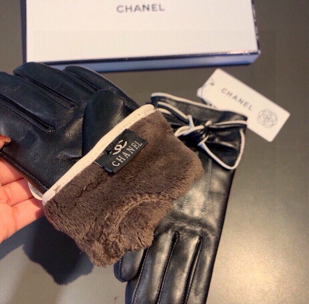 GLOVES IN BLACK LAMBSKIN 462262 - M