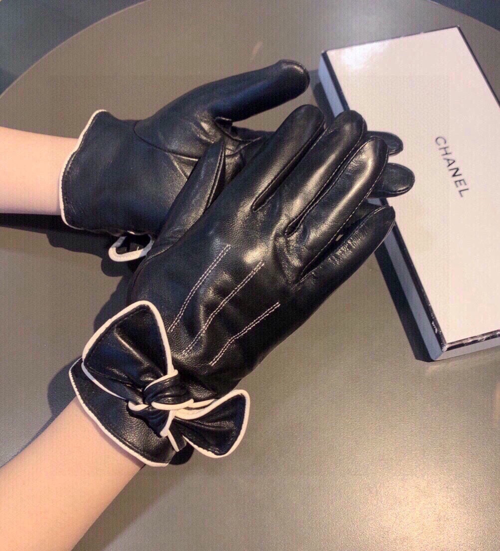GLOVES IN BLACK LAMBSKIN 462262 - M