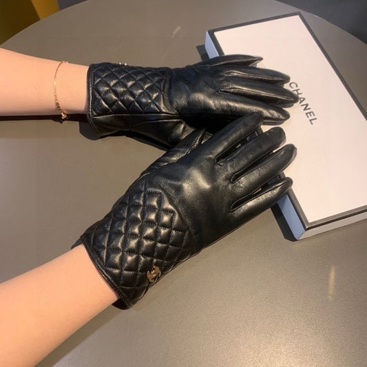 GLOVES IN BLACK LAMBSKIN WITH GOLD LOGO 462263 - M