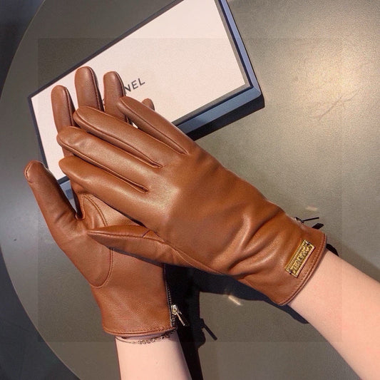 TOUCHSCREEN GLOVES IN BRONZE BROWN LAMBSKIN WITH GOLD LOGO 462270 - M