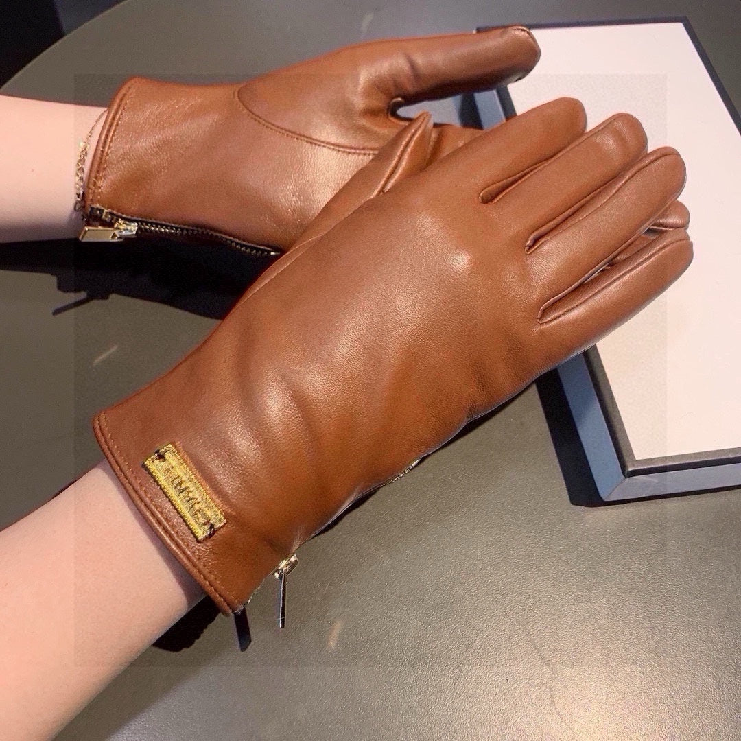TOUCHSCREEN GLOVES IN BRONZE BROWN LAMBSKIN WITH GOLD LOGO 462270 - M