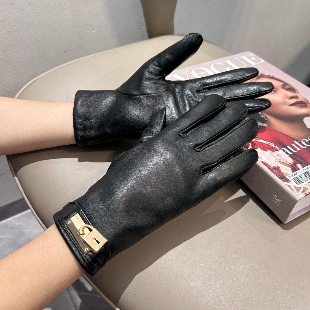 GLOVES WITH LOCK HARDWARE IN BLACK LAMBSKIN 463858 - M