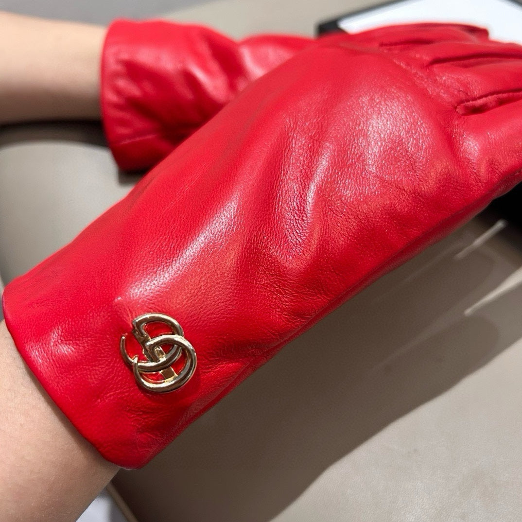 TOUCHSCREEN GLOVES IN RED LAMBSKIN AND SHEARLING LINING 463862 - M