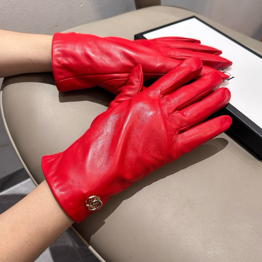 TOUCHSCREEN GLOVES IN RED LAMBSKIN AND SHEARLING LINING 463862 - M