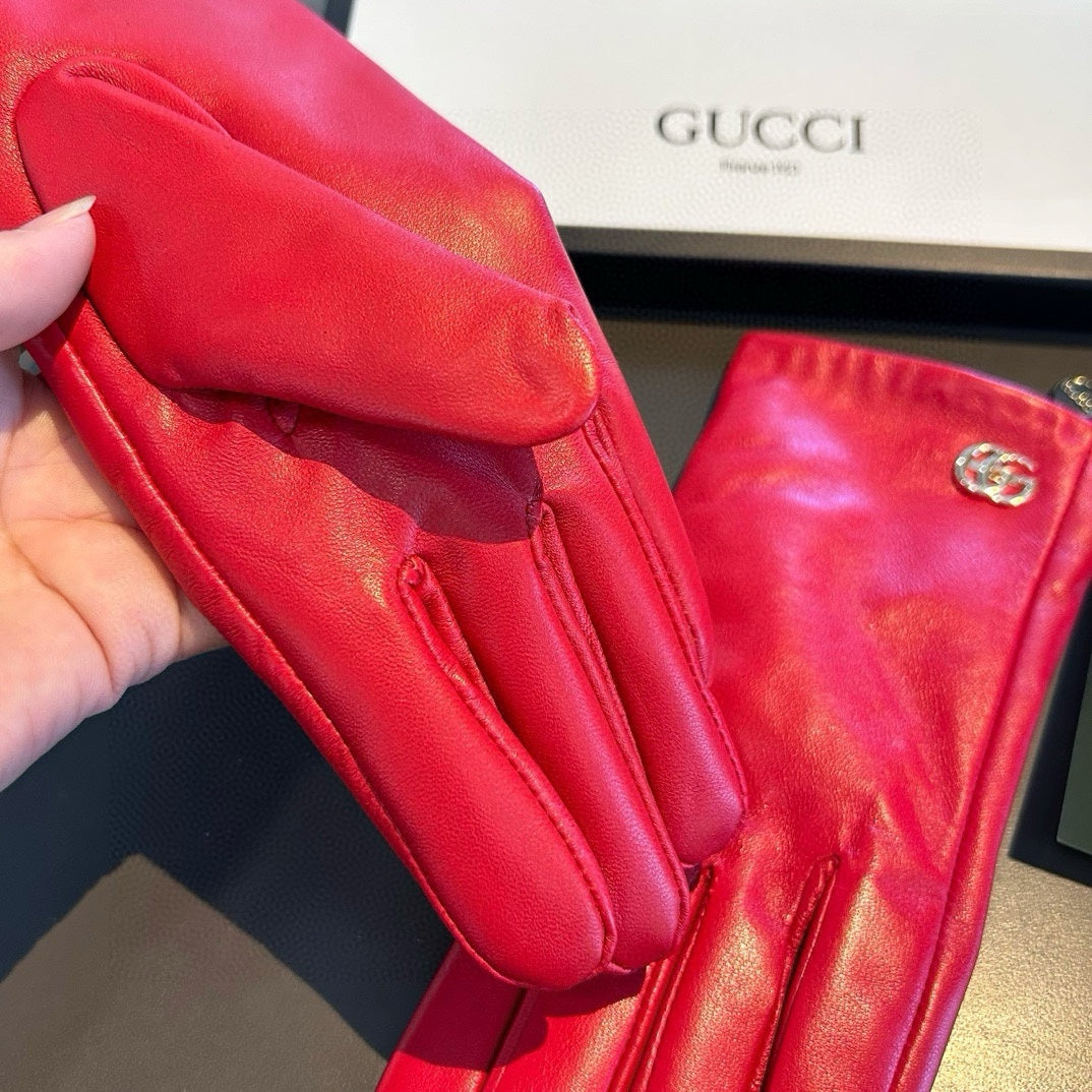 TOUCHSCREEN GLOVES IN RED LAMBSKIN AND SHEARLING LINING 463862 - M