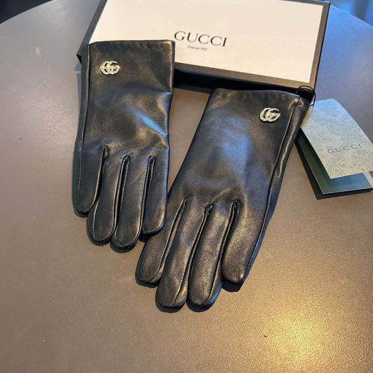 TOUCHSCREEN GLOVES IN BLACK LAMBSKIN AND SHEARLING LINING 463863 - M