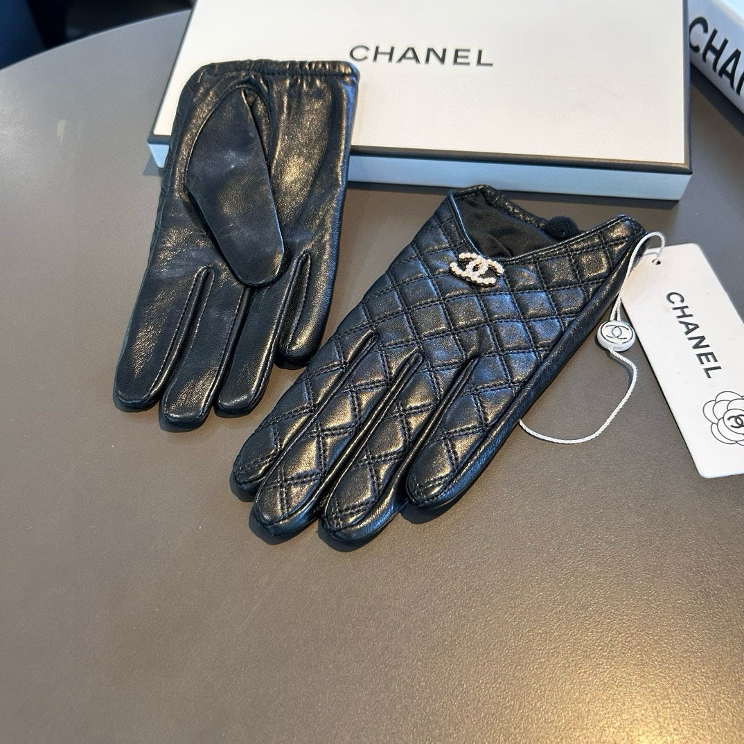 GLOVES IN BLACK LAMBSKIN 465006 - M