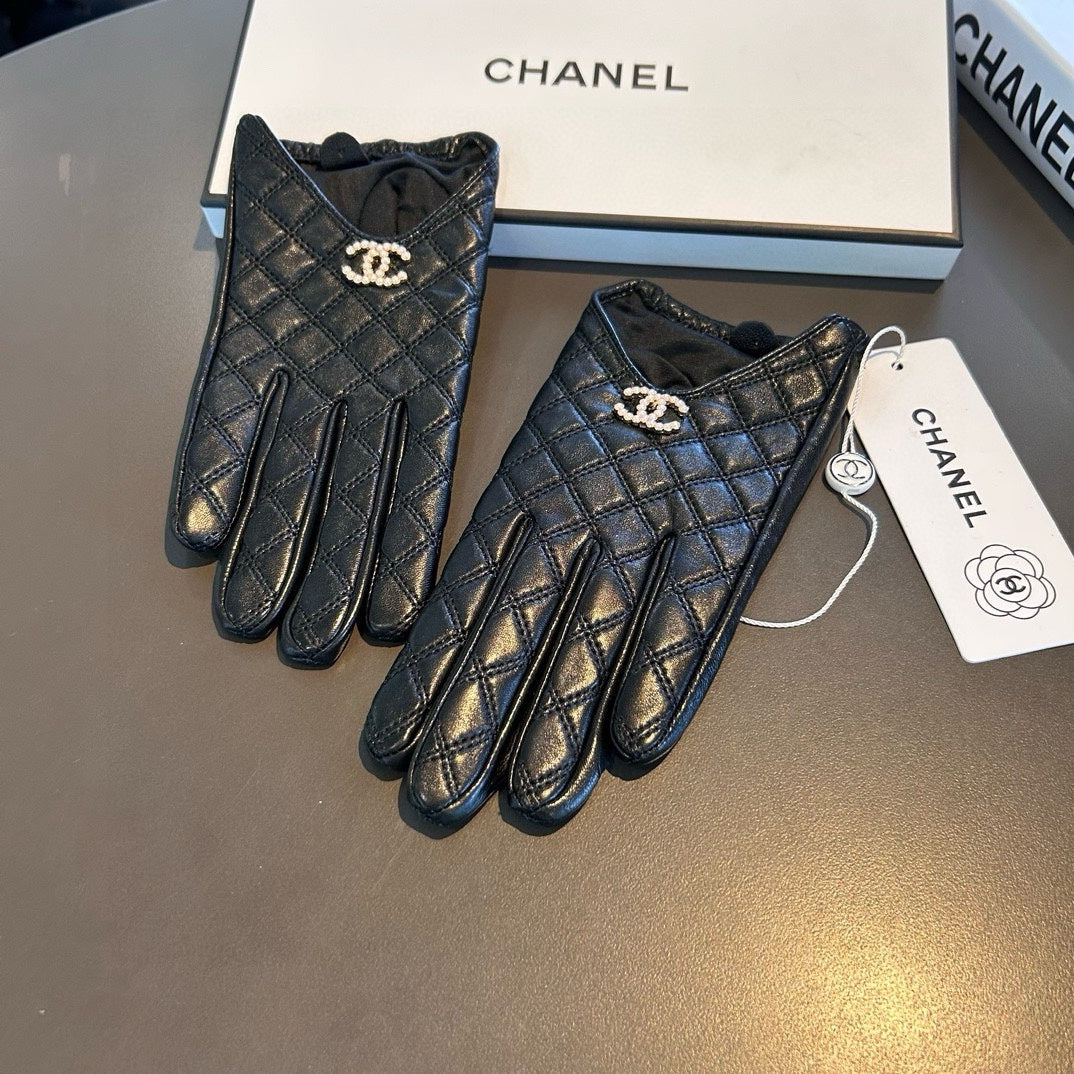 GLOVES IN BLACK LAMBSKIN 465006 - M