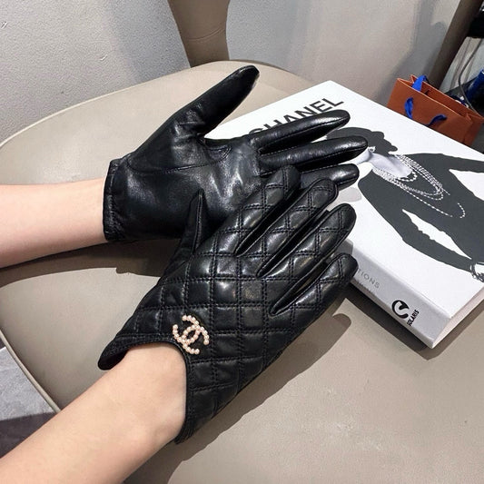 GLOVES IN BLACK LAMBSKIN 465006 - M