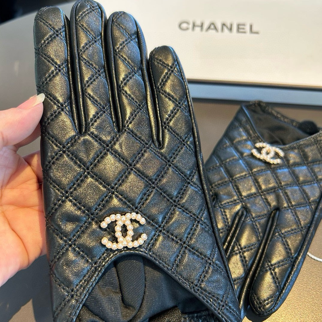 GLOVES IN BLACK LAMBSKIN 465006 - M
