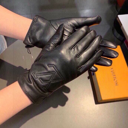 LV GLOVES IN BLACK LAMBSKIN 467961 - M