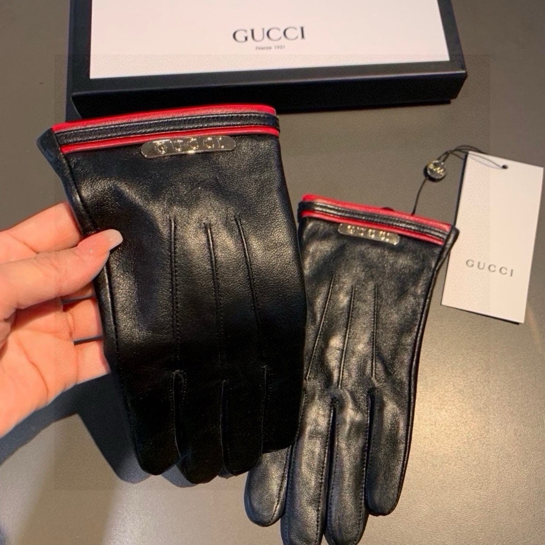 GLOVES IN BLACK MIX RED LAMBSKIN AND LAMB FUR LINING 467970 - M