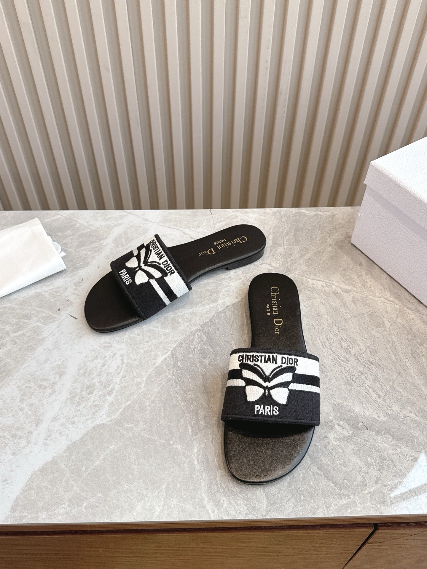DIOR FLAT SLIDES 25S IN BLACK CALFSKIN AND FABRIC BRAND NAME EMBROIDERY - 35