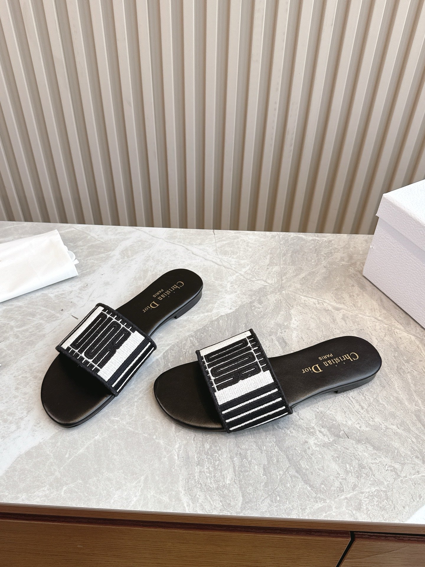 DIOR FLAT SLIDES 25S IN BLACK CALFSKIN AND FABRIC BRAND NAME EMBROIDERY - 35