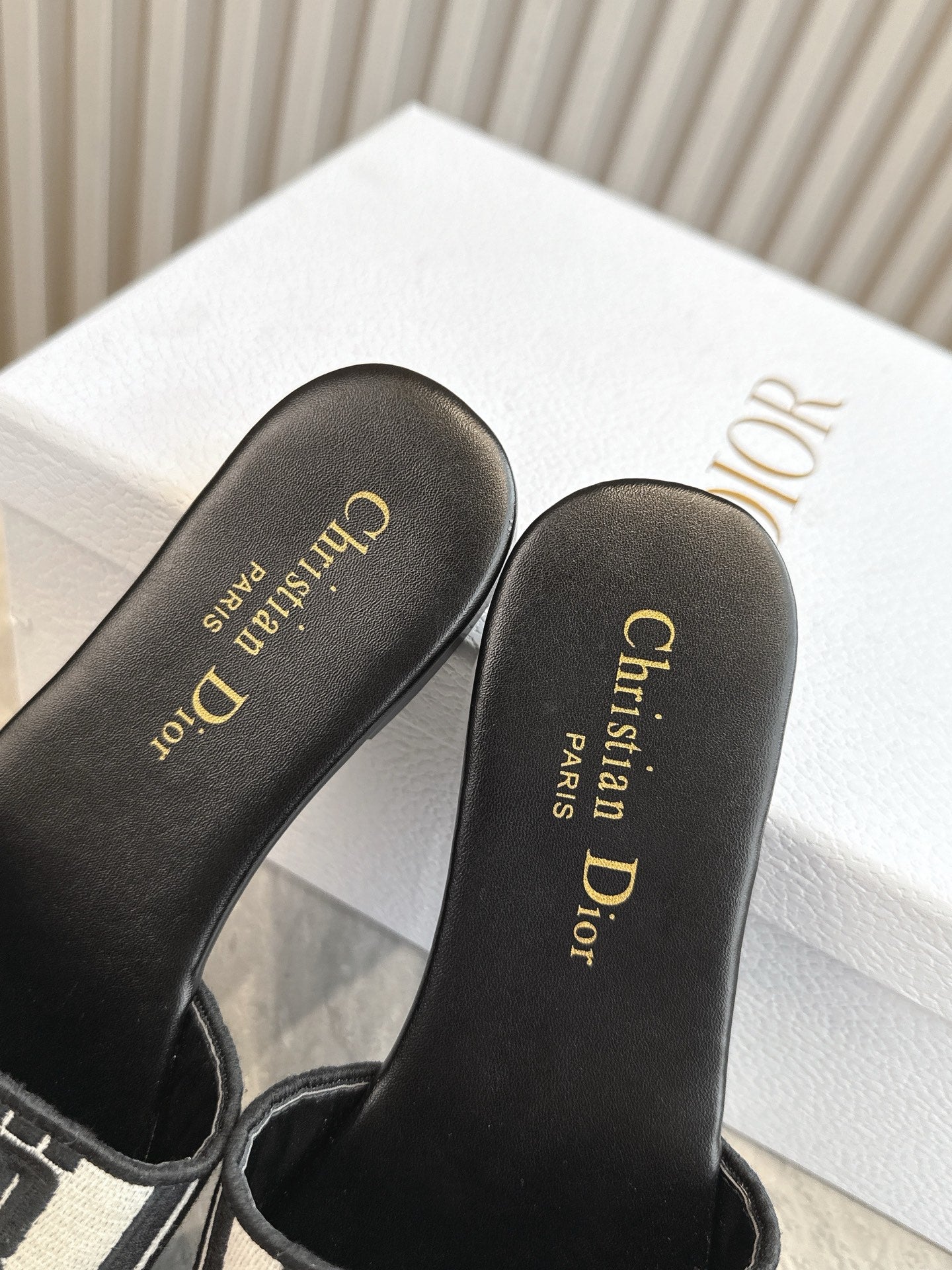 DIOR FLAT SLIDES 25S IN BLACK CALFSKIN AND FABRIC BRAND NAME EMBROIDERY - 35