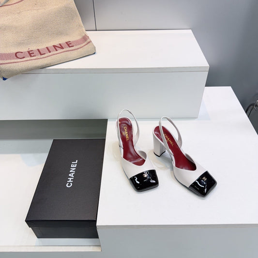 CHANEL 26S СЛІНГБЕКИ 95 ММ З БІЛОЇ ОВЕЧОЇ ШКІРИ З ЧОРНИМ МИСОКОМ