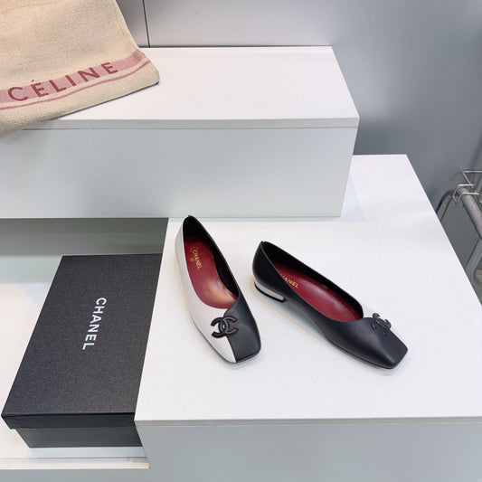 БАЛЕТКИ CHANEL 26S З КВАДРАТНИМ НОСКОМ З ЧОРНО-БІЛОЇ ОВЕЧОЇ ШКІРИ