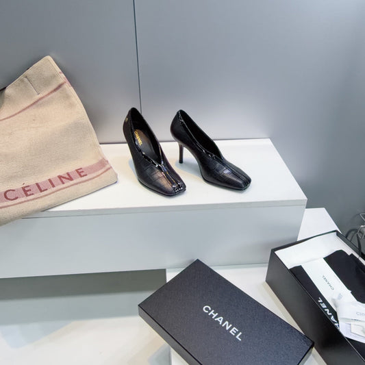 ТУФЛІ CHANEL 26S НА ВИСОКИХ ПІДБОРАХ 100 ММ З ЧОРНОЇ ТЕЛЯЧОЇ ШКІРИ З ТИСНЕННЯМ ПІД КРОКОДИЛА