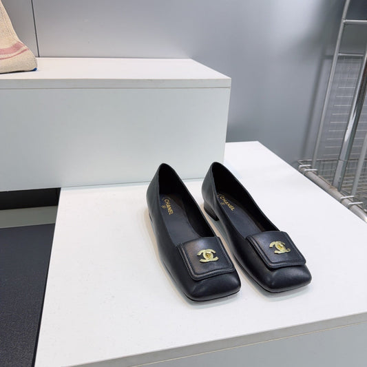 БАЛЕТКИ CHANEL 26S З КВАДРАТНИМ НОСКОМ З ЧОРНОЇ ОВЕЧОЇ ШКІРИ