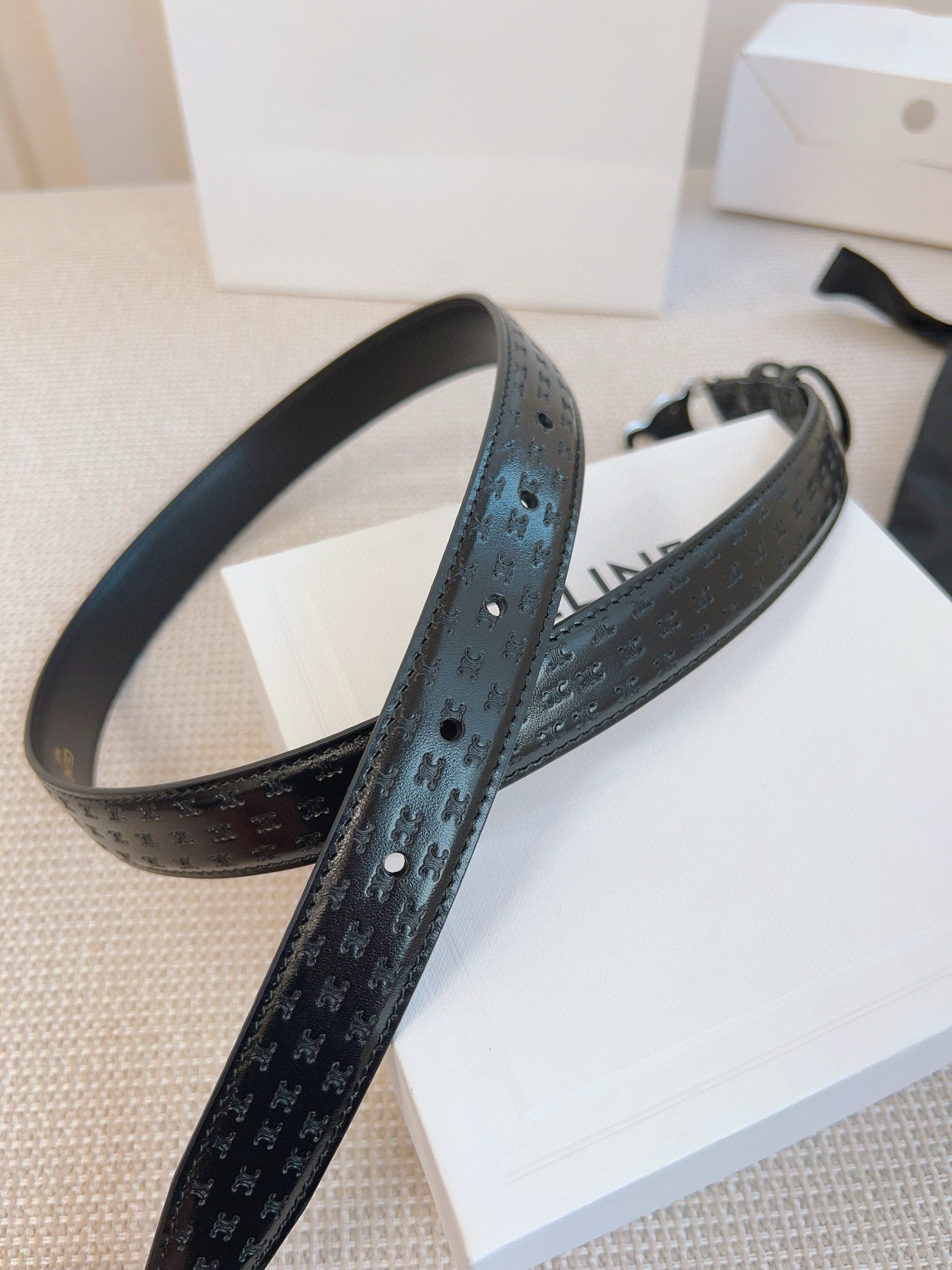 CELINE 25S BELT TRIOMPHE 25MM IN BLACK CALFSKIN DEBOSSED LOGO 563329 - 26 - 28