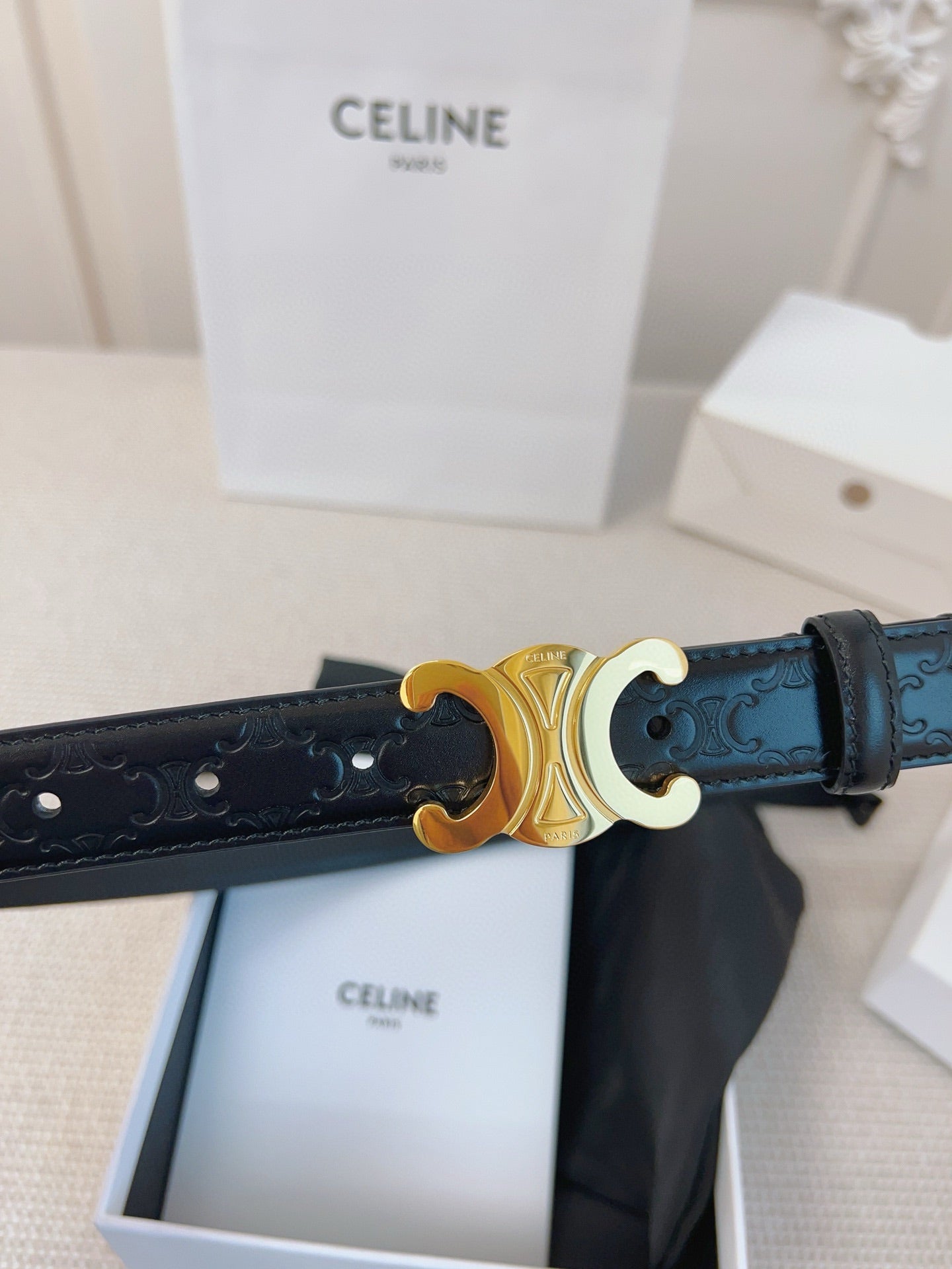 CELINE 25S BELT 25MM TRIOMPHE IN BLACK CALFSKIN GOLD HARDWARE 563332 - 26 - 28